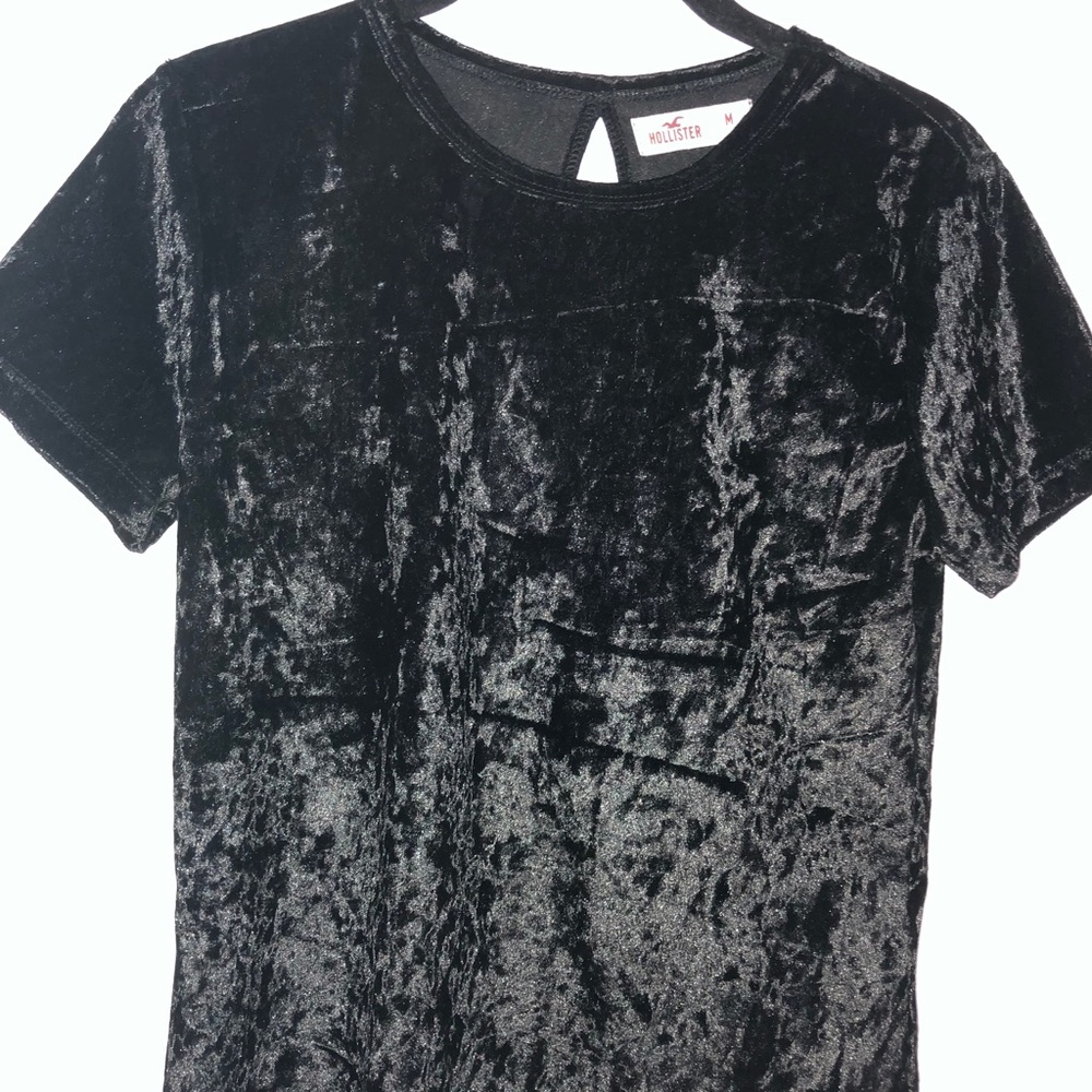 ‘🎈3@ $20’ Hollister l Velvet Tee